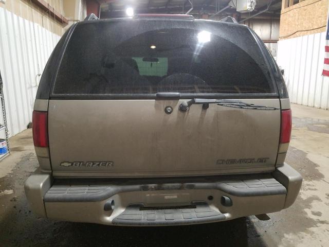 Photo 6 from auction – 2000 CHEVROLET BLAZER with VIN 1GNDT13W4YK256003