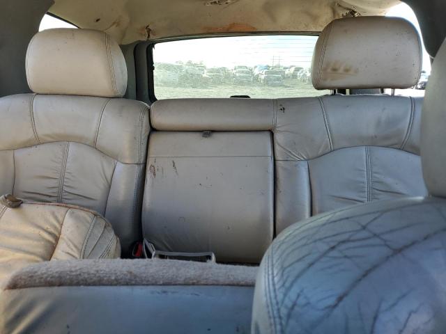 Photo 10 from auction – 2002 GMC YUKON with VIN 1GKEC13Z42J114565