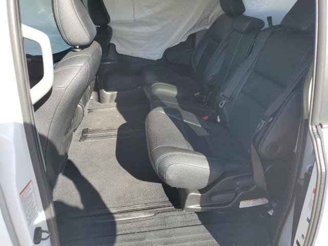 Photo 11 from auction – 2015 TOYOTA SIENNA SPO with VIN 5TDXK3DC9FS612640