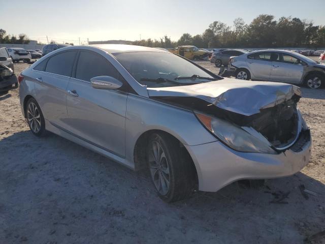 Photo 4 from auction – 2014 HYUNDAI SONATA SE with VIN 5NPEC4ACXEH852847
