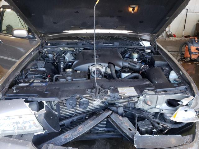 Photo 11 from auction – 2002 MERCURY GRAND MARQ with VIN 2MEFM74WX2X636689