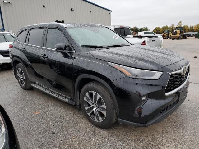 Photo 4 from auction – 2022 TOYOTA HIGHLANDER with VIN 5TDGZRAH3NS112809