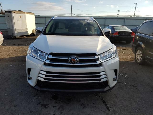 Photo 5 from auction – 2019 TOYOTA HIGHLANDER with VIN 5TDJZRFH1KS565479