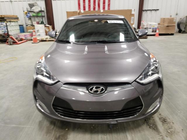 Photo 5 from auction – 2017 HYUNDAI VELOSTER with VIN KMHTC6AD8HU316528