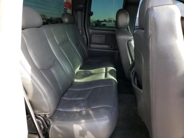 Photo 10 from auction – 2004 CHEVROLET SILVERADO with VIN 2GCEK19N441353274