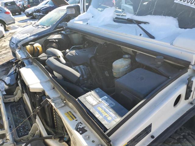 Photo 12 from auction – 2006 HUMMER H2 with VIN 5GRGN23UX6H102943