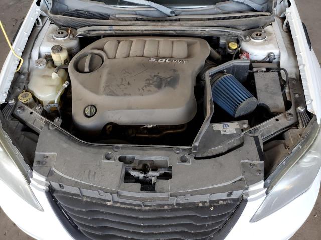 Photo 11 from auction – 2013 CHRYSLER 200 LIMITE with VIN 1C3CCBCGXDN654610