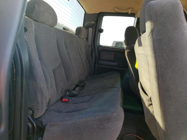 Photo 10 from auction – 2005 CHEVROLET SILVERADO with VIN 1GCHC29UX5E176205
