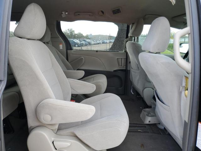 Photo 11 from auction – 2016 TOYOTA SIENNA LE with VIN 5TDKK3DC3GS723471