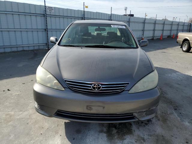 Photo 5 from auction – 2005 TOYOTA CAMRY LE with VIN 4T1BF30K05U591839