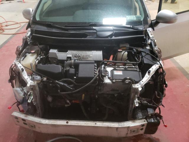 Photo 11 from auction – 2015 TOYOTA PRIUS V with VIN JTDZN3EU7FJ034509