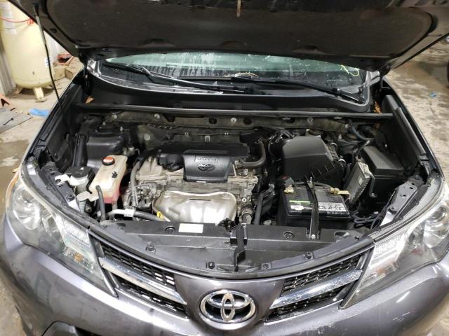 Photo 11 from auction – 2015 TOYOTA RAV4 LE with VIN JTMBFREV8FJ044007