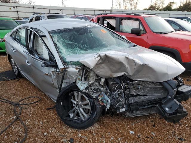 Photo 4 from auction – 2017 HYUNDAI SONATA SE with VIN 5NPE24AF6HH527937