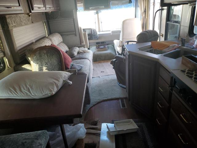 Photo 5 from auction – 2001 WINNEBAGO CHIEFTAN with VIN 1FCNF53S810A04085