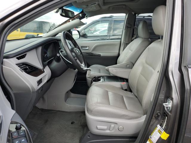 Photo 7 from auction – 2017 TOYOTA SIENNA XLE with VIN 5TDDZ3DC8HS166420