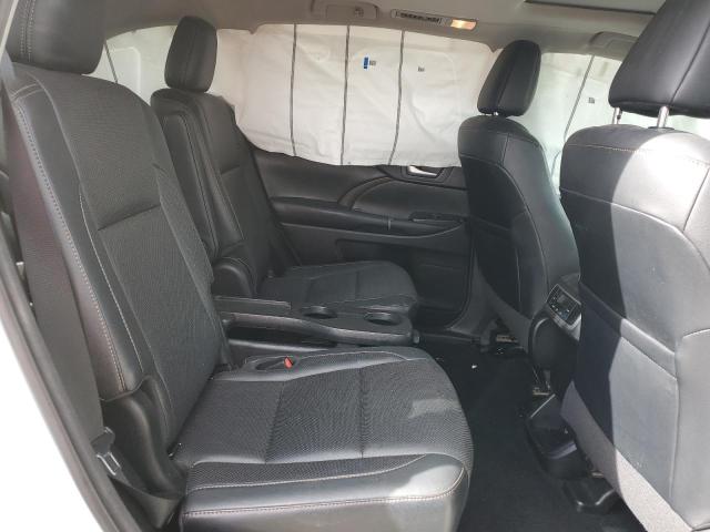 Photo 11 from auction – 2018 TOYOTA HIGHLANDER with VIN 5TDYZRFH9JS271129