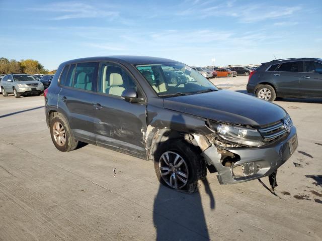 Photo 4 from auction – 2012 VOLKSWAGEN TIGUAN S with VIN WVGAV7AX6CW080413