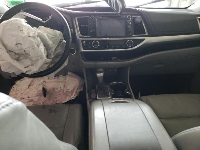 Photo 8 from auction – 2016 TOYOTA HIGHLANDER with VIN 5TDJKRFHXGS261496