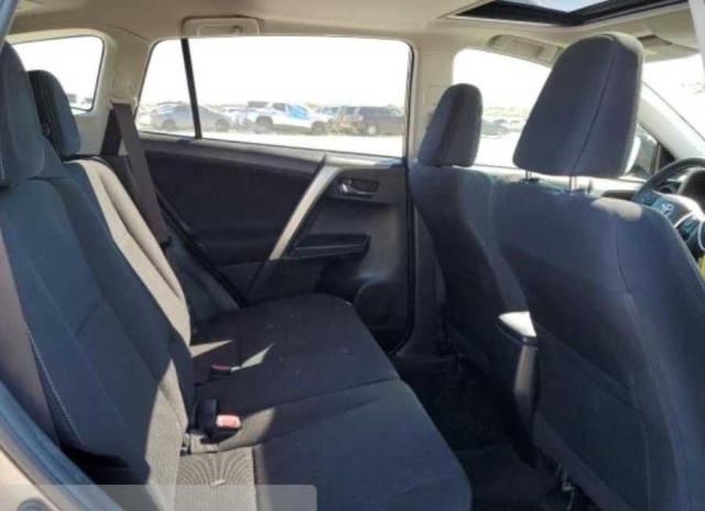 Photo 6 from auction – 2014 TOYOTA RAV4 XLE with VIN JTMWFREV6ED039449