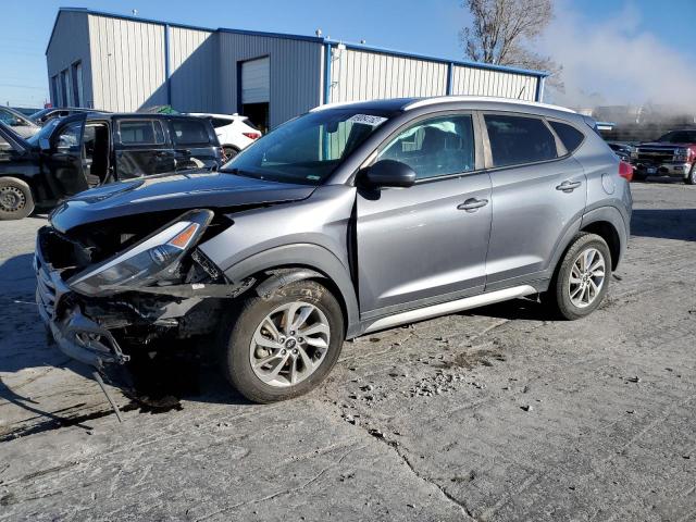 HYUNDAI TUCSON LIM 2017 with VIN KM8J33A41HU261085 - Photo from auction