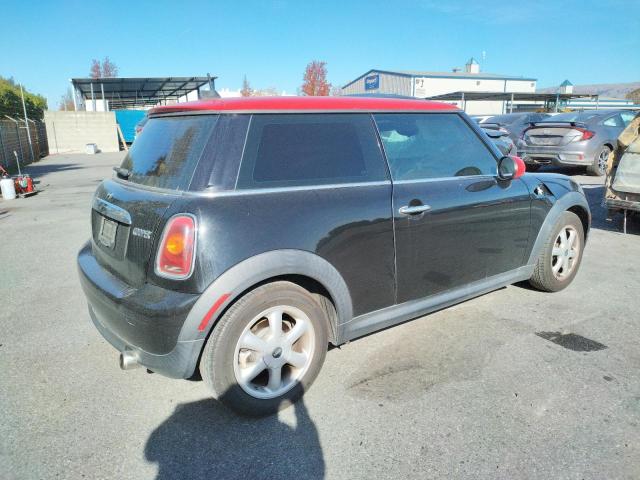 Photo 3 from auction – 2010 MINI COOPER with VIN WMWMF3C55ATZ23337