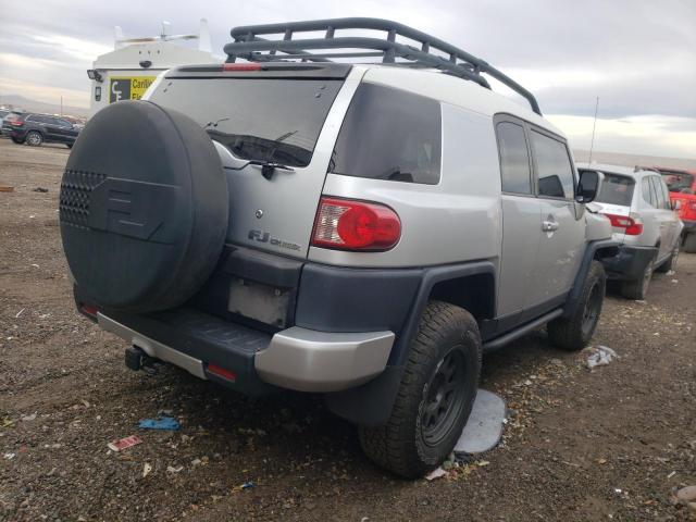 Photo 3 from auction – 2007 TOYOTA FJ CRUISER with VIN JTEBU11F770100947