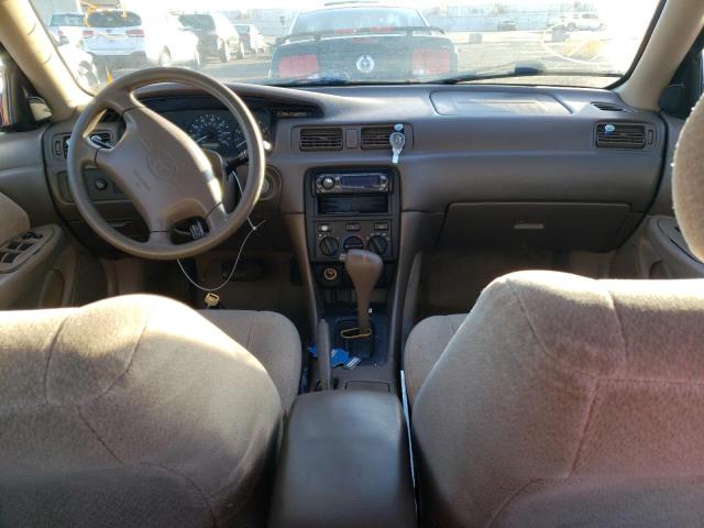 Photo 8 from auction – 2000 TOYOTA CAMRY CE with VIN 4T1BG22K6YU689508