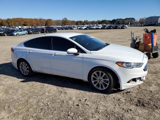 Photo 4 from auction – 2017 FORD FUSION SE with VIN 3FA6P0HD4HR232342