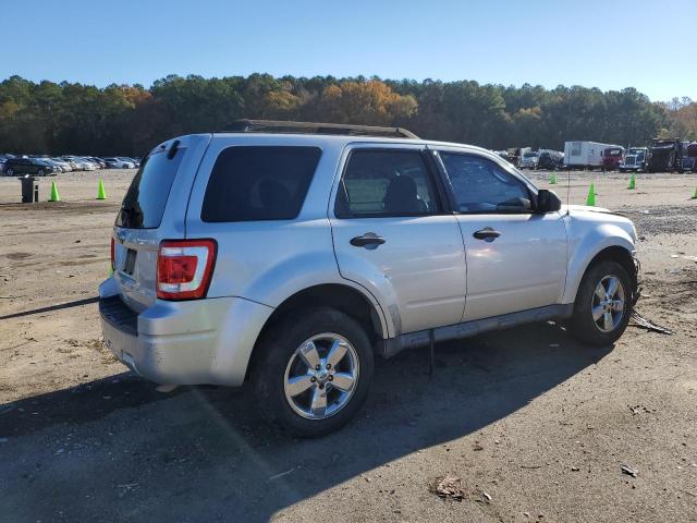 Photo 3 from auction – 2010 FORD ESCAPE XLT with VIN 1FMCU0D74AKA80252