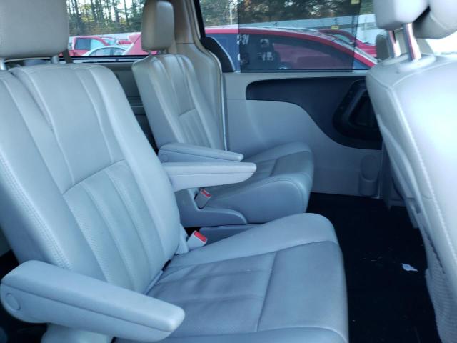 Photo 11 from auction – 2014 CHRYSLER TOWN & COU with VIN 2C4RC1CG7ER163853