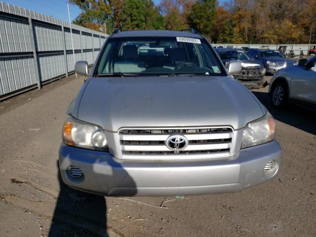 Photo 5 from auction – 2005 TOYOTA HIGHLANDER with VIN JTEGD21A550106663