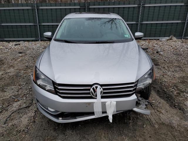 Photo 5 from auction – 2015 VOLKSWAGEN PASSAT S with VIN 1VWAT7A36FC114537