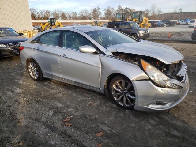Photo 4 from auction – 2012 HYUNDAI SONATA SE with VIN 5NPEC4ABXCH391279