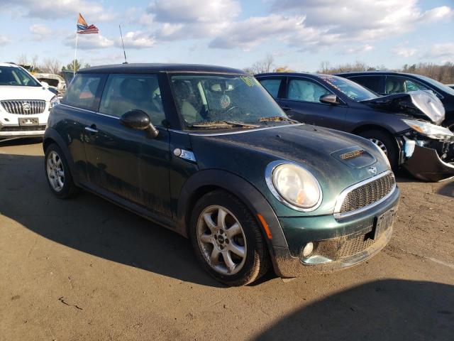 Photo 4 from auction – 2010 MINI COOPER with VIN WMWMF7C56ATZ73414