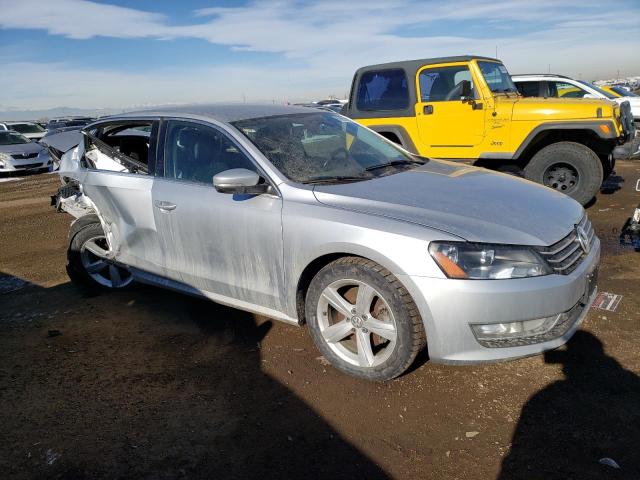 Photo 4 from auction – 2015 VOLKSWAGEN PASSAT S with VIN 1VWAT7A37FC072301