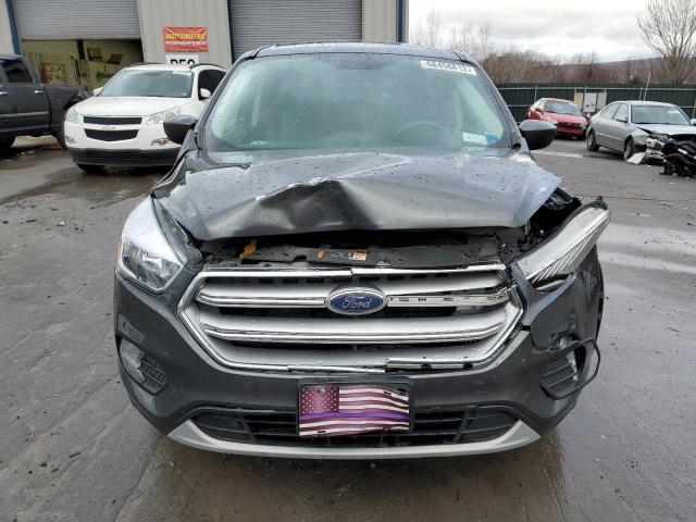 Photo 5 from auction – 2017 FORD ESCAPE SE with VIN 1FMCU9GD5HUC17302