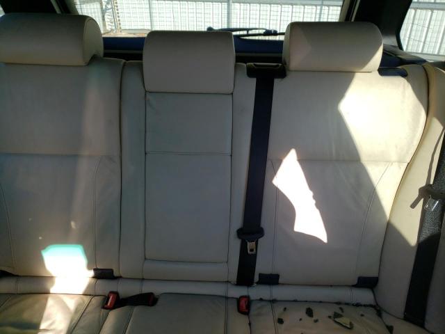 Photo 10 from auction – 2004 BMW X5 4.8IS with VIN 5UXFA935X4LE81710