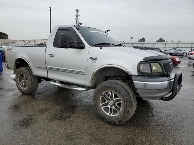 Photo 4 from auction – 2002 FORD F150 with VIN 1FTRF17W92NA65554