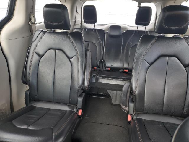 Photo 10 from auction – 2018 CHRYSLER PACIFICA T with VIN 2C4RC1BG3JR149301
