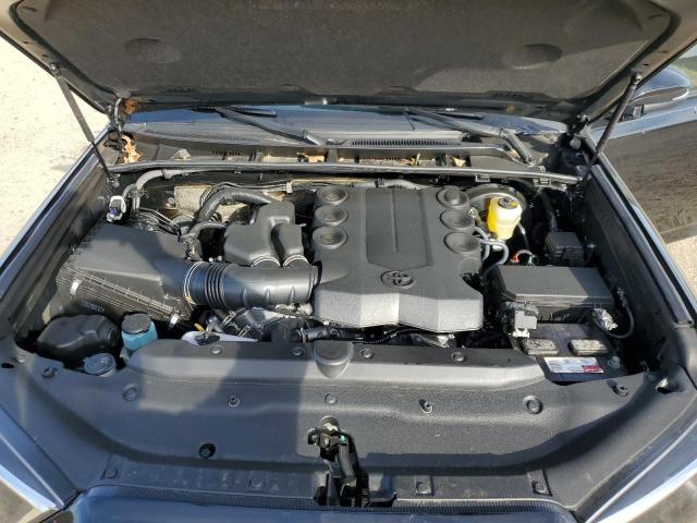Photo 12 from auction – 2022 TOYOTA 4RUNNER SR with VIN JTEFU5JRXN5270187