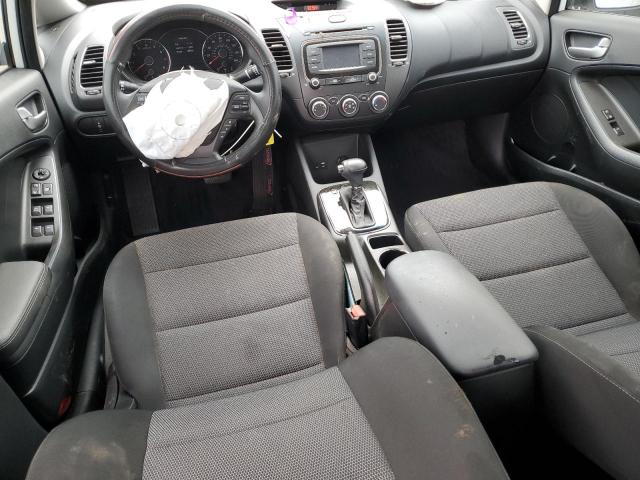 Photo 8 from auction – 2018 KIA FORTE LX with VIN 3KPFK4A75JE265772