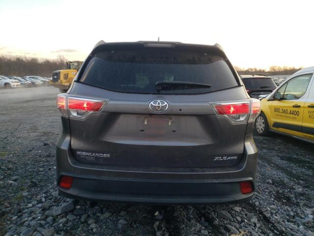 Photo 6 from auction – 2015 TOYOTA HIGHLANDER with VIN 5TDJKRFH4FS128344