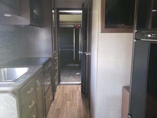 Photo 6 from auction – 2018 OUTL MOTORHOME with VIN 1FDXE4FS3JDC01087