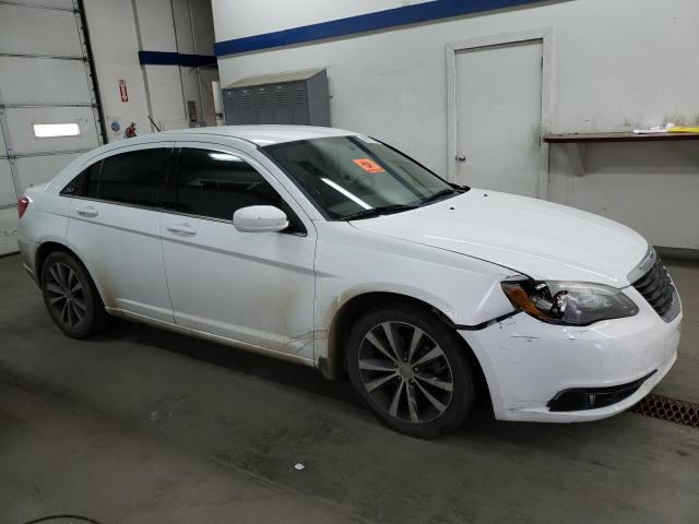 Photo 4 from auction – 2013 CHRYSLER 200 with VIN 1C3CCBCG9DN578300