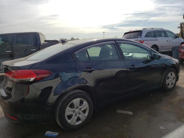 Photo 3 from auction – 2017 KIA FORTE LX with VIN 3KPFK4A72HE111756