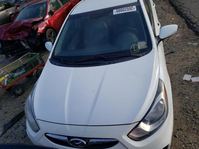 Photo 5 from auction – 2013 HYUNDAI ACCENT GLS with VIN KMHCT5AE3DU088516