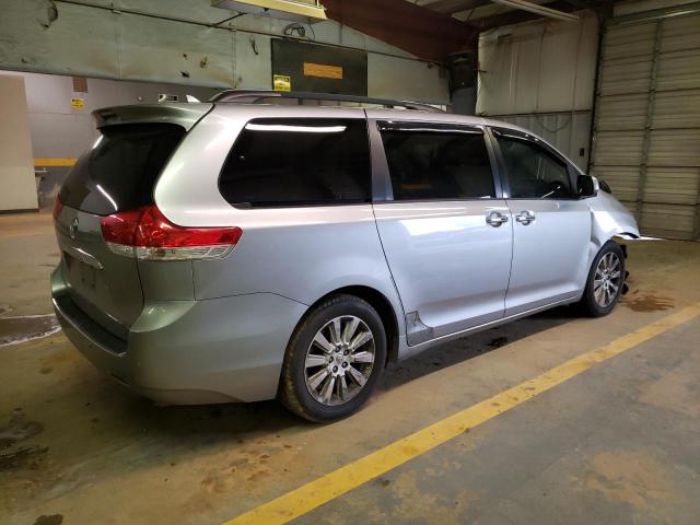Photo 3 from auction – 2011 TOYOTA SIENNA XLE with VIN 5TDYK3DC0BS004388