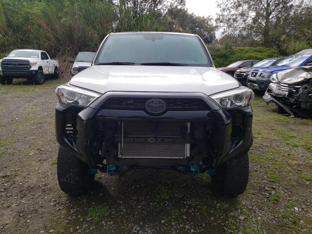 Photo 5 from auction – 2019 TOYOTA 4RUNNER SR with VIN JTEBU5JR8K5671120