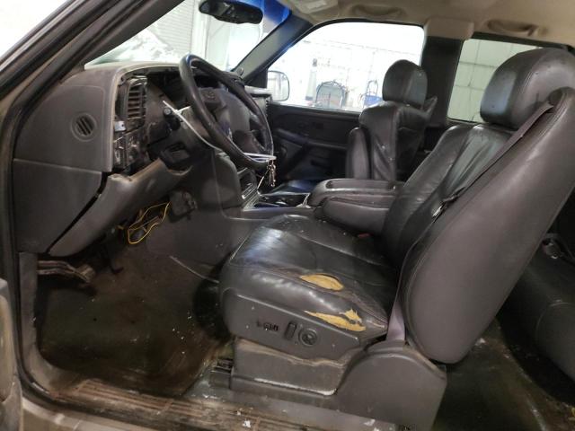 Photo 7 from auction – 2003 CHEVROLET SILVERADO with VIN 2GCEK19T531114684