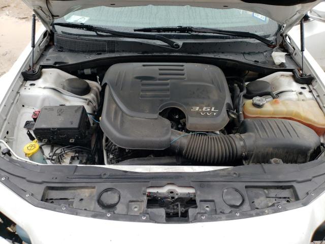 Photo 11 from auction – 2016 CHRYSLER 300C with VIN 2C3CCAEG7GH116659